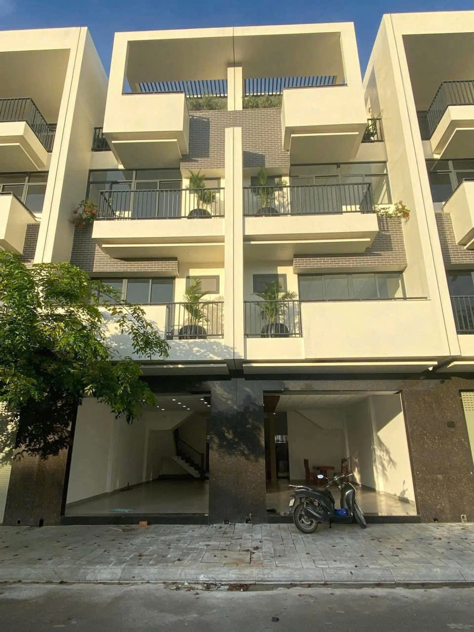 CHO THUÊ NHÀ PHỐ THƯƠNG MẠI VCN PHƯỚC LONG 2 – NHA TRANG