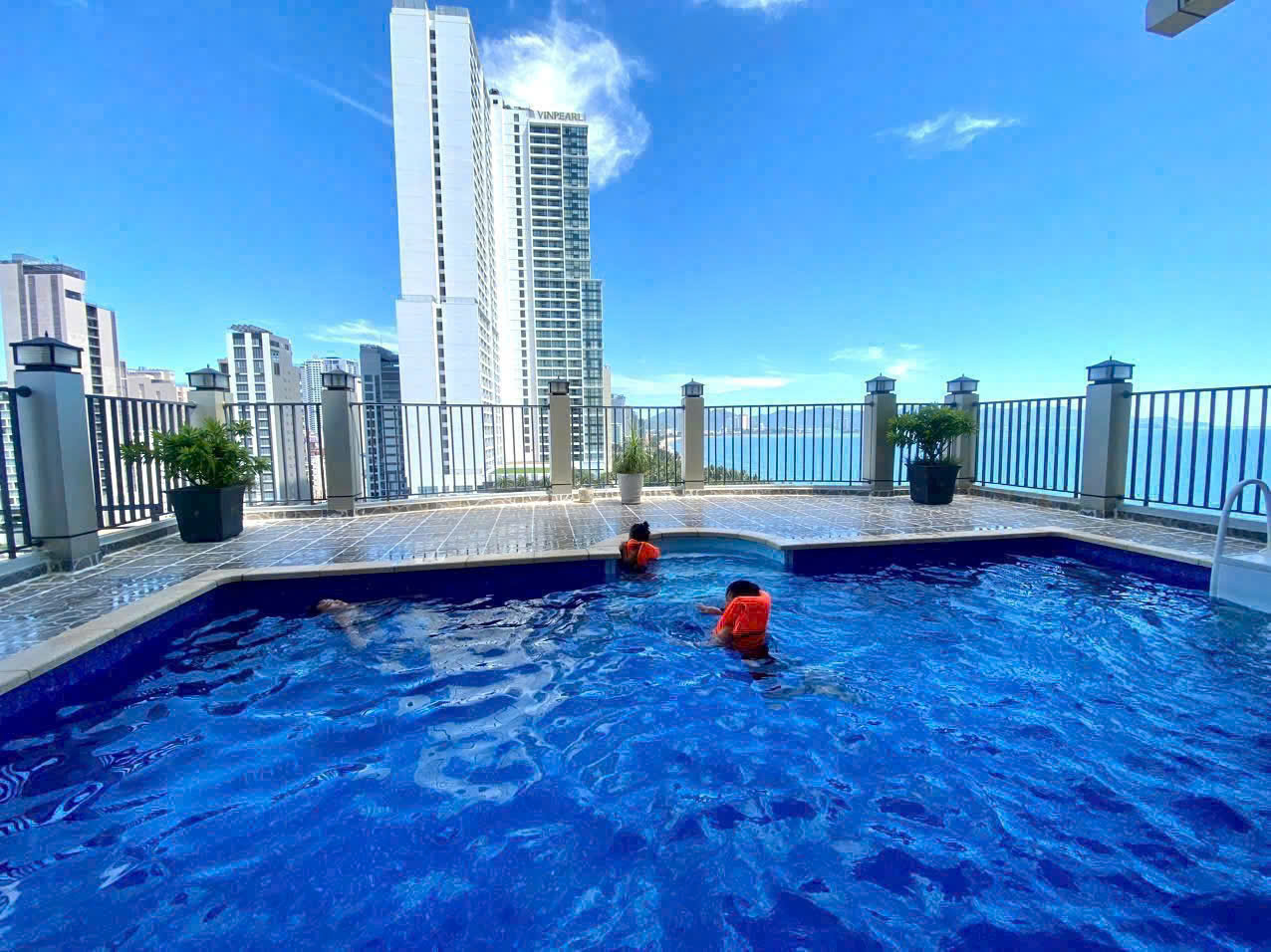 CHO THUÊ KHÁCH SẠN MẶT TIỀN ĐƯỜNG TUỆ TĨNH – NHA TRANG