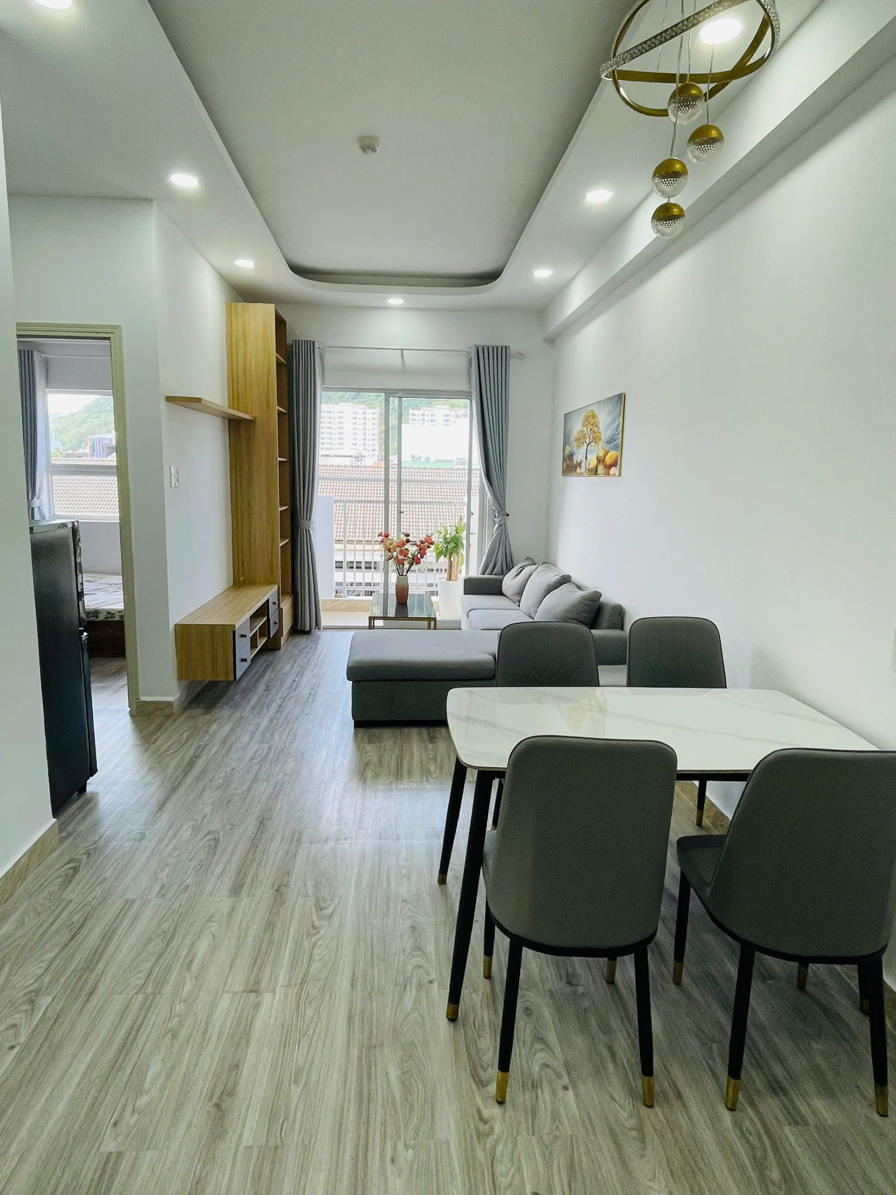 CĂN HỘ HOÀNG QUÂN 2PN – FULL NỘI THẤT MỚI